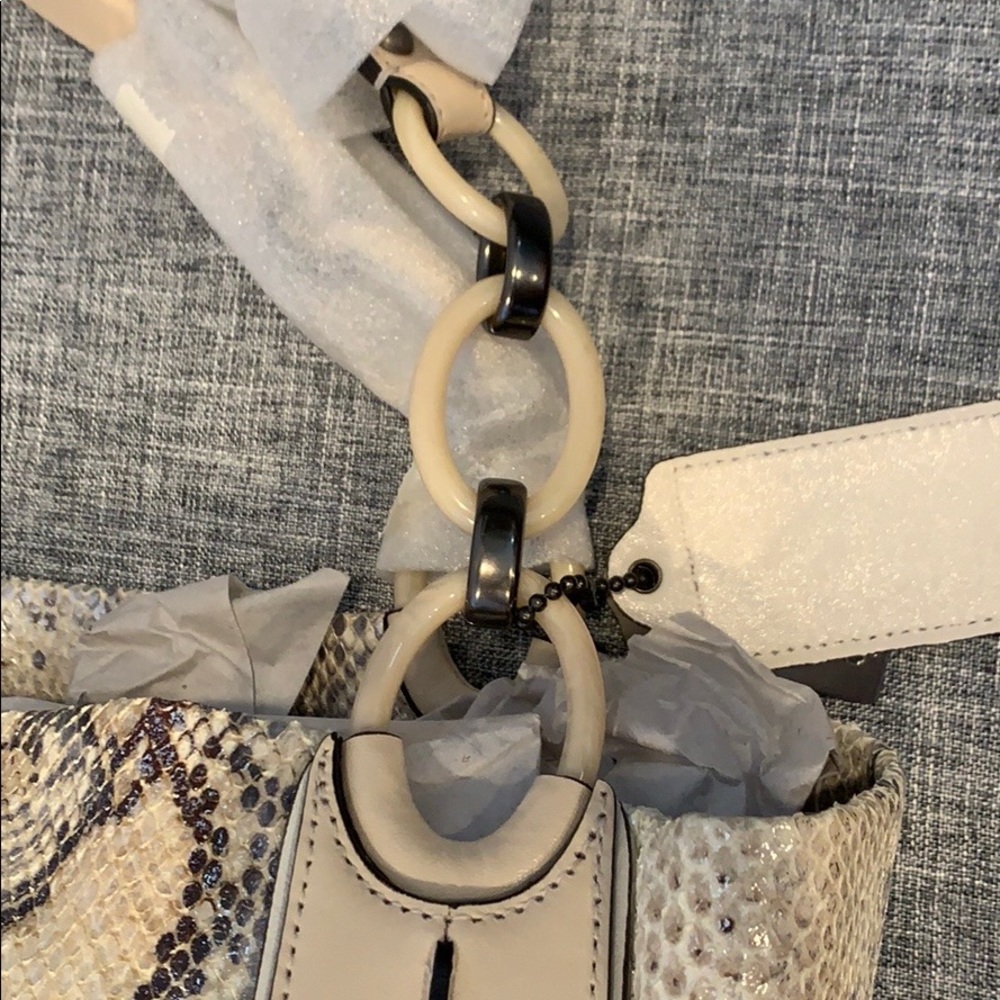 🌟 NWT- Limited Ed. Kristin Embossed Python Tote - Picture 8 of 10